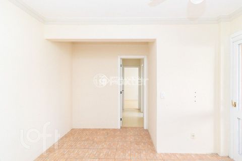 Image 6 - 884697