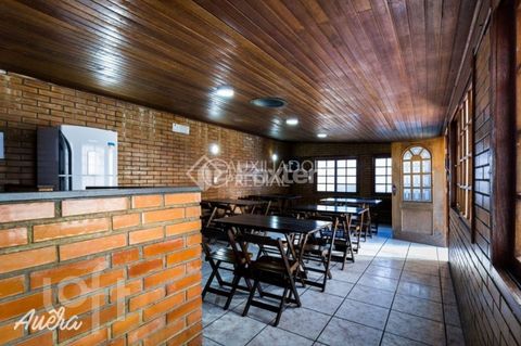 Image 10 - 884701