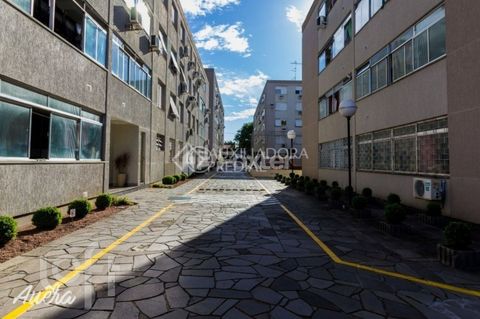 Image 7 - 884701