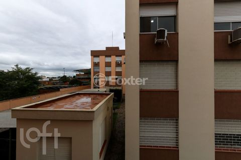 Image 8 - 884738