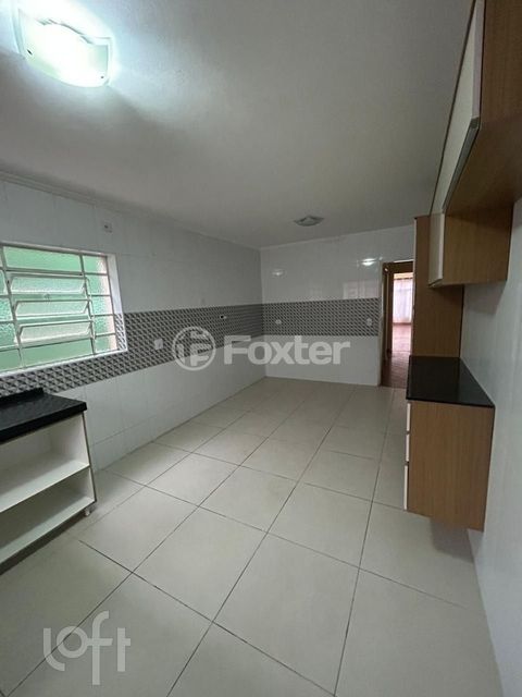 Image 9 - 884741