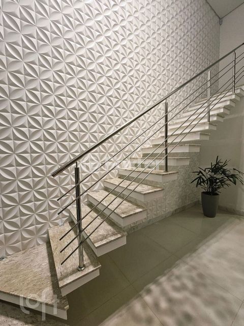 Image 11 - 884745
