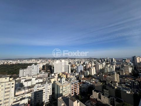 Image 9 - 884747