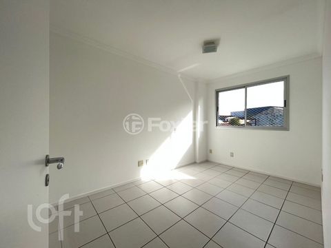 Image 3 - 884756