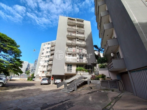 Image 12 - 884769