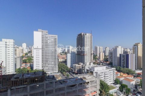 Image 3 - 884775