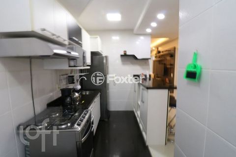 Image 11 - 884785