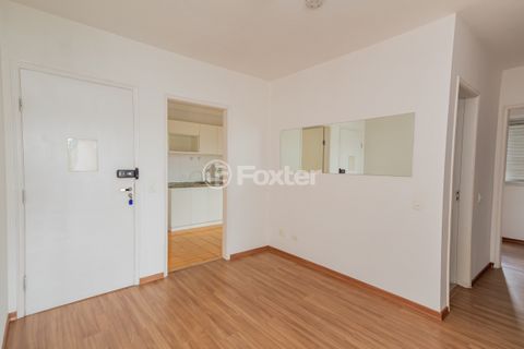 Image 7 - 884796