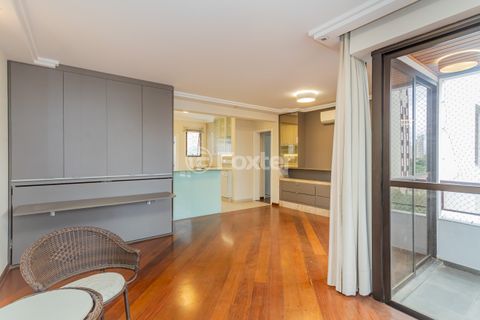 Image 7 - 884812
