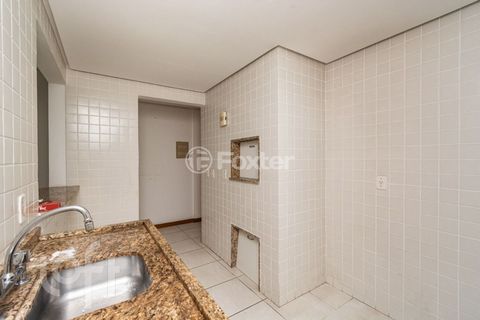 Image 11 - 884814
