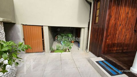 Image 6 - 884818
