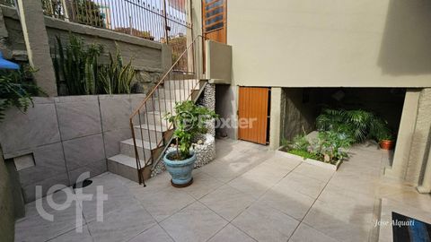 Image 7 - 884818