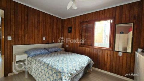 Image 19 - 884818
