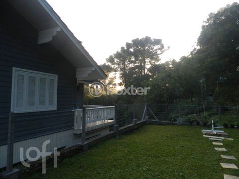 Image 9 - 884840