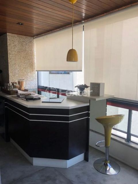 Image 7 - 884841