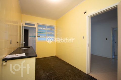 Image 4 - 884844