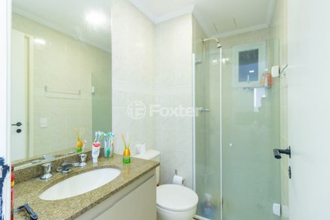 Image 9 - 884861