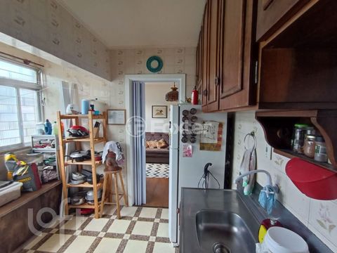 Image 6 - 884868