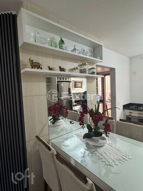 Image 8 - 884869