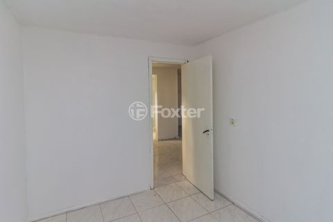 Image 9 - 884878