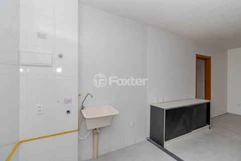 Image 7 - 884909
