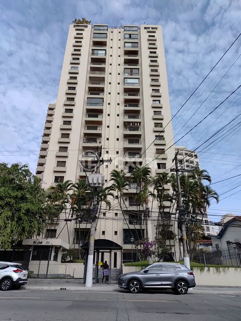 Image 11 - 884913