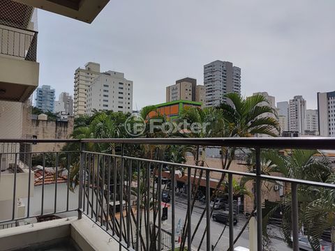 Image 17 - 884913