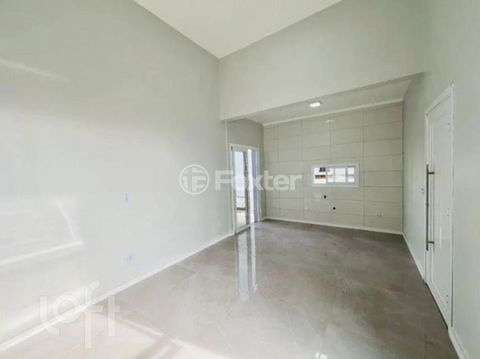 Image 1 - 884915