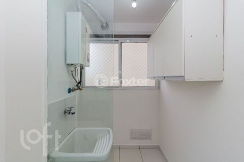 Image 19 - 884916