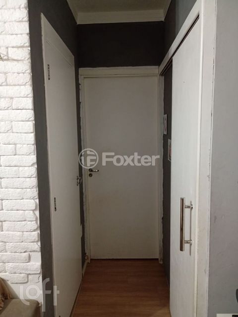 Image 5 - 884917