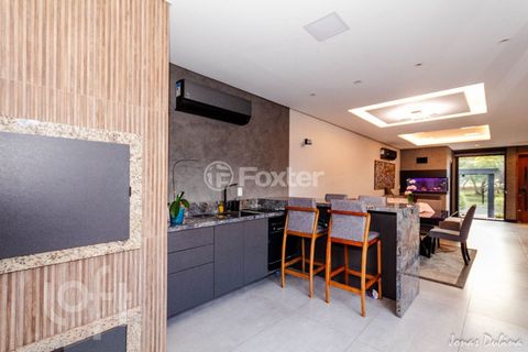 Image 11 - 884918