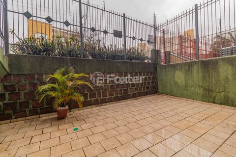Image 11 - 884925