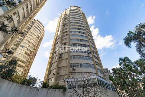 Image 9 - 884942