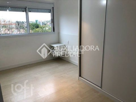 Image 7 - 884951