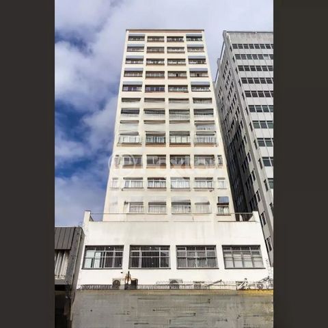 Image 3 - 884968