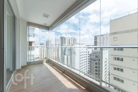 Image 7 - 884979