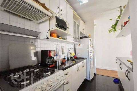 Image 9 - 885000