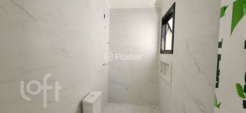 Image 7 - 885008