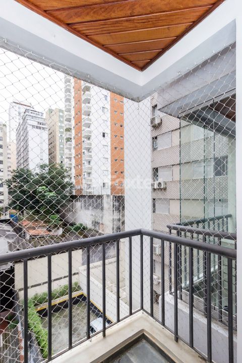Image 3 - 885020