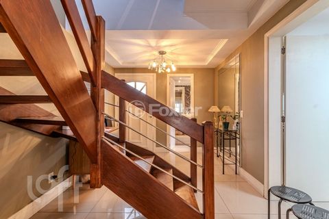 Image 17 - 885027