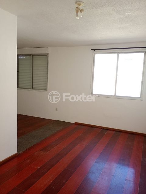 Image 7 - 885032