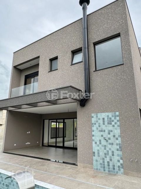 Image 5 - 885034