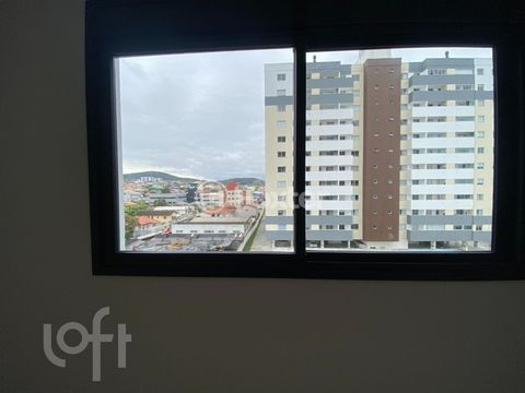 Image 6 - 885035