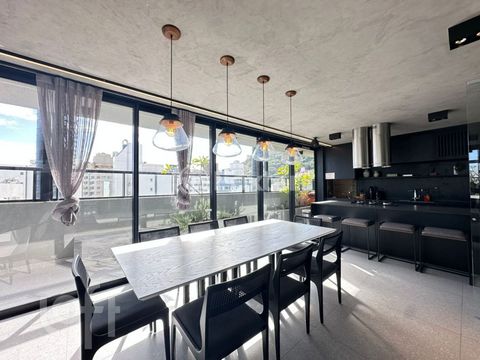Image 14 - 885061