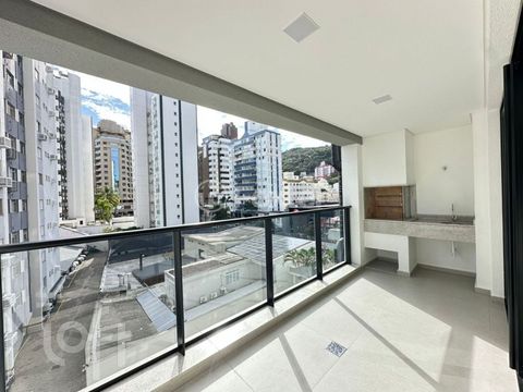 Image 3 - 885061