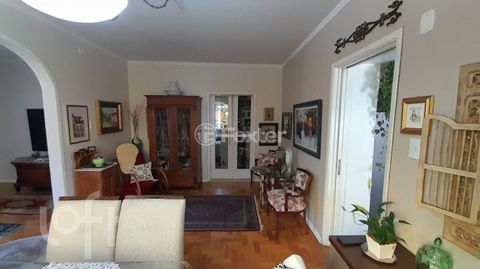Image 4 - 885063