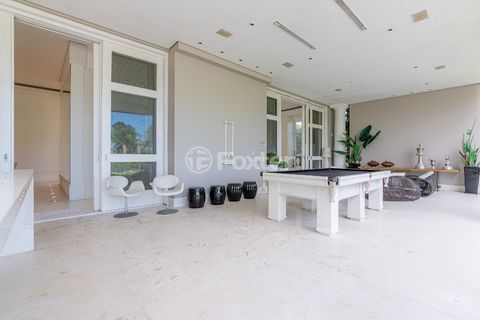 Image 9 - 885064