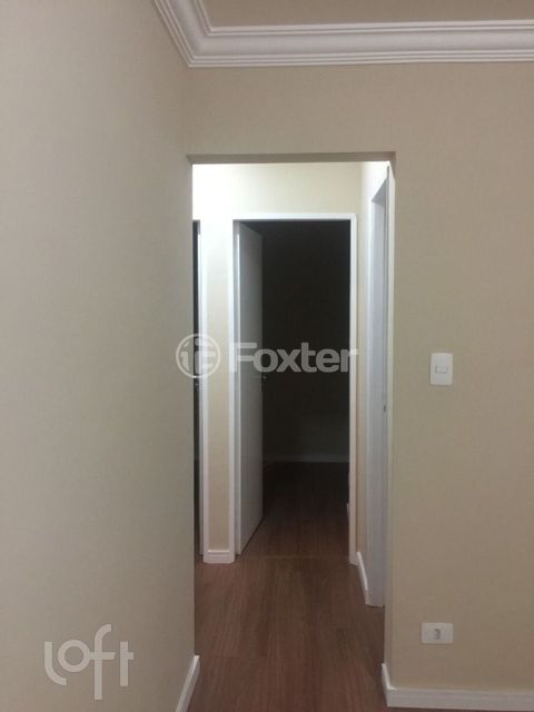 Image 7 - 885070