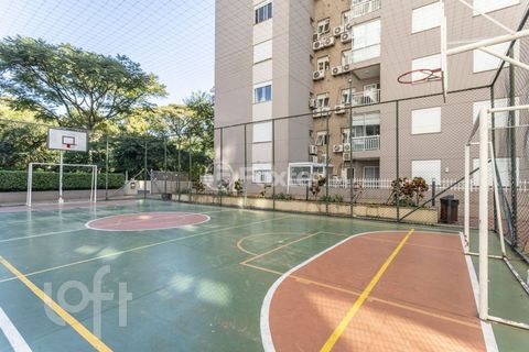 Image 19 - 885072