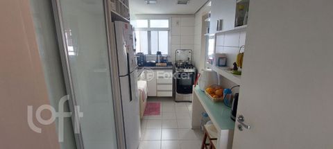 Image 3 - 885073
